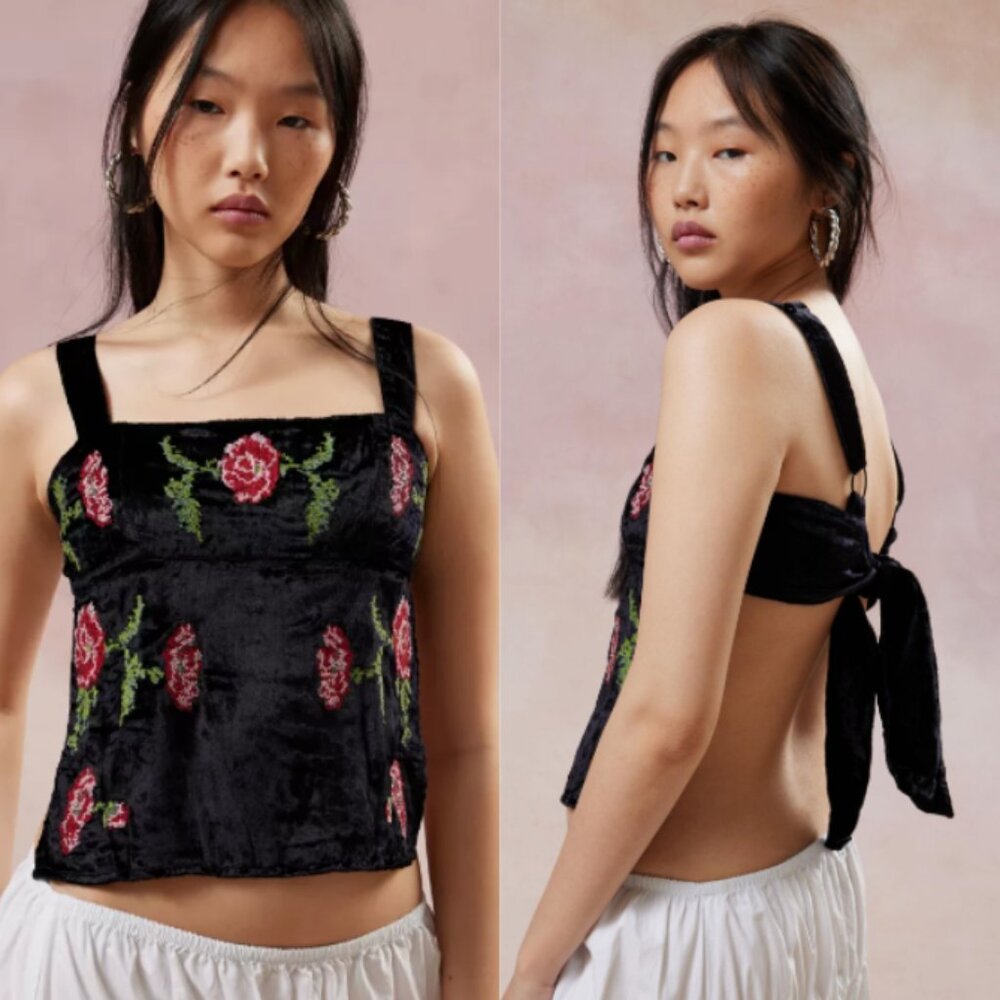 Urban Outfitters Kimchi Blue Jana Velvet Embroidered Top Open Back - Size‎ Large